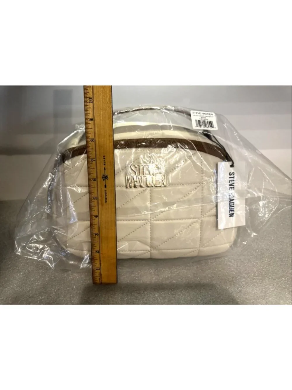 Steve Madden Cosmetic Case Travel Quilted Full Zip Handle 12